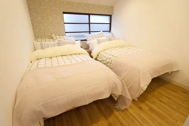 Ev, Birden Çok Yatak, Sigara İçilmez (Private Vacation)
