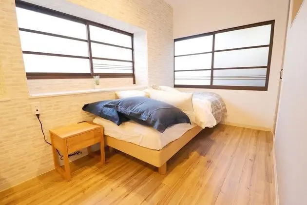 Ev, Birden Çok Yatak, Sigara İçilmez (Private Vacation)