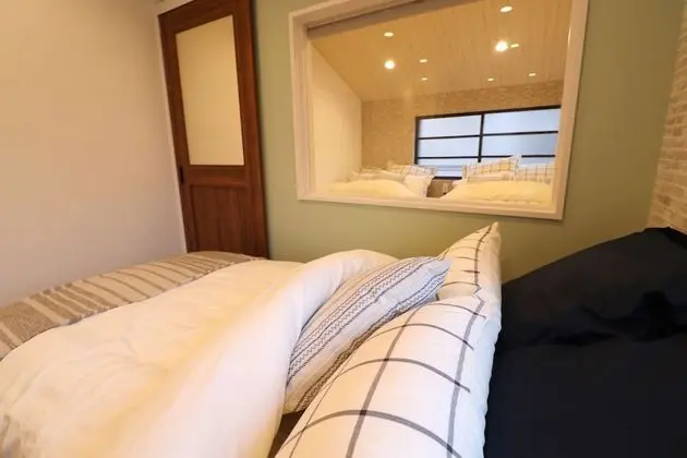 Ev, Birden Çok Yatak, Sigara İçilmez (Private Vacation)