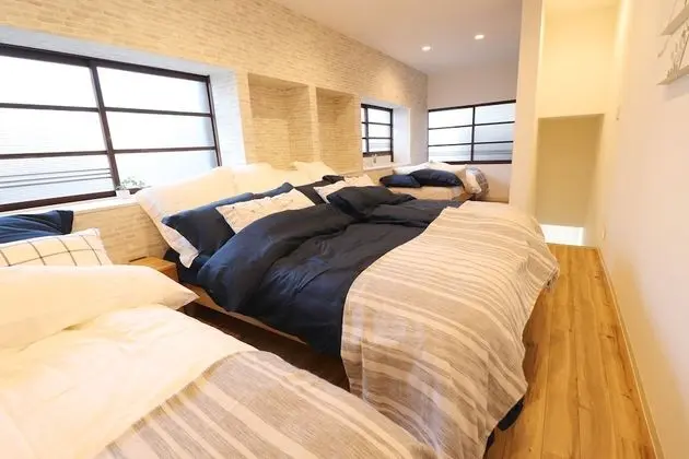 Ev, Birden Çok Yatak, Sigara İçilmez (Private Vacation)