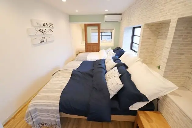 Ev, Birden Çok Yatak, Sigara İçilmez (Private Vacation)