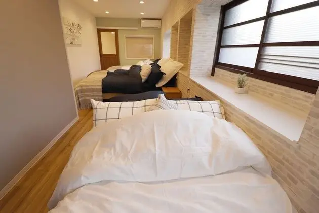 Ev, Birden Çok Yatak, Sigara İçilmez (Private Vacation)