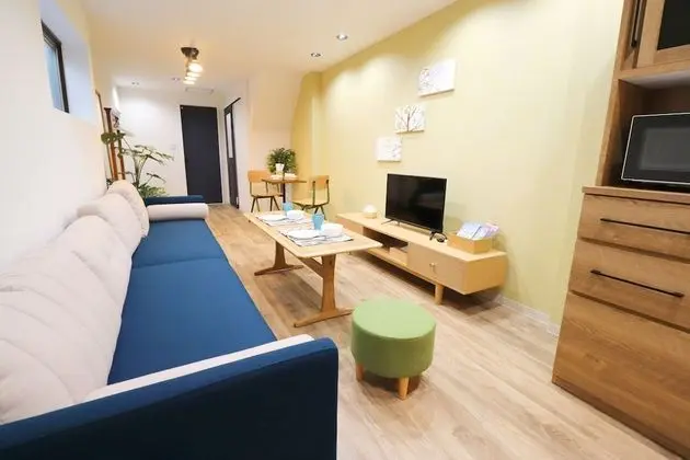 Ev, Birden Çok Yatak, Sigara İçilmez (Private Vacation)