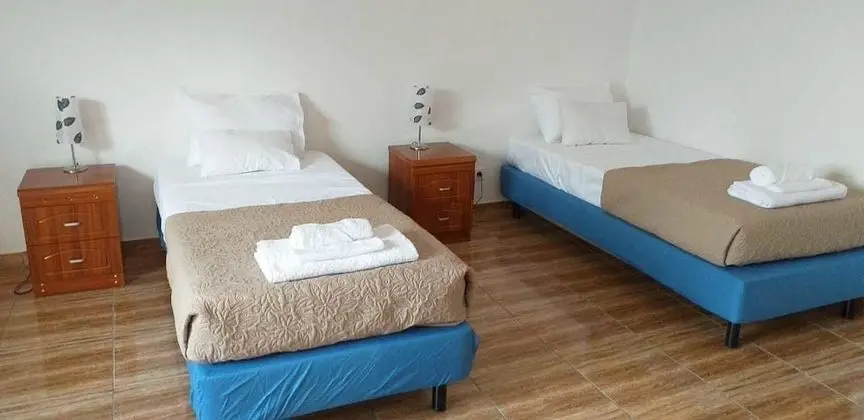 Tek Büyük veya İki Ayrı Yataklı Oda