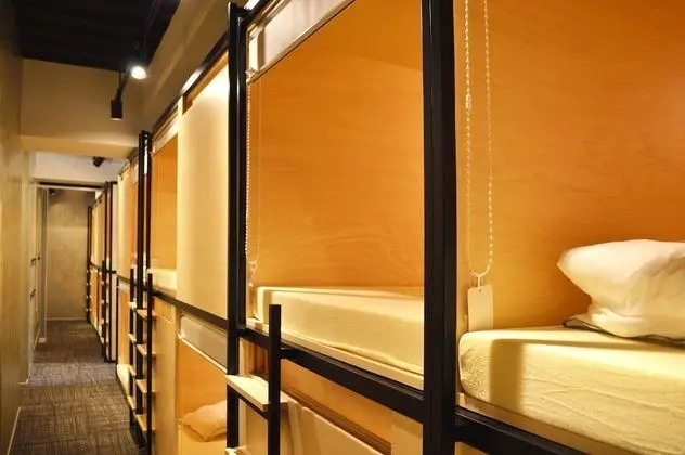 Ortak Ranzalı Oda, Karma Ranzalı Oda (3 hours only, with Shower)
