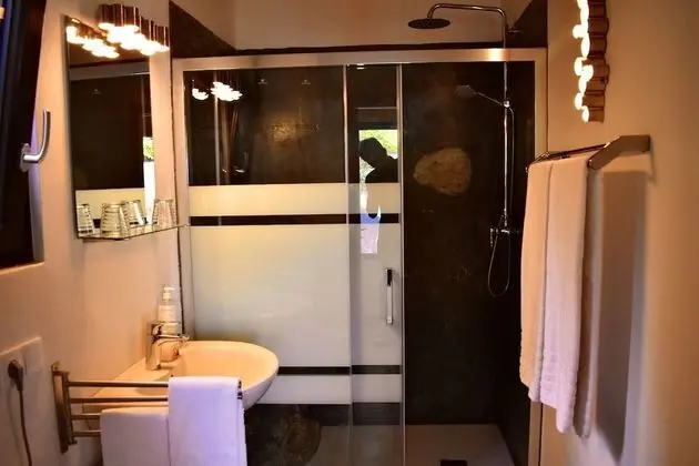 Junior Tek Büyük Yataklı Oda