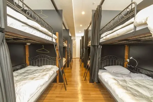 Ortak Ranzalı Oda, Sadece erkekler için