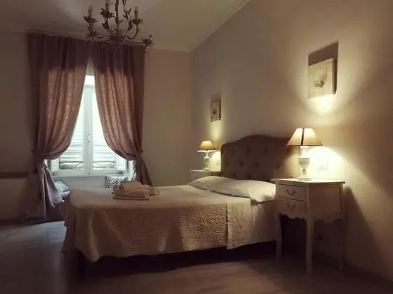 Standard Tek Büyük Yataklı Oda