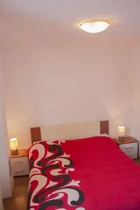 Standard Oda, Üzüm Asması Manzaralı