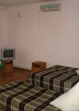 Economy Dört Kişilik Oda, Ortak Banyo