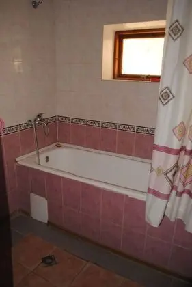 Economy Dört Kişilik Oda, Ortak Banyo