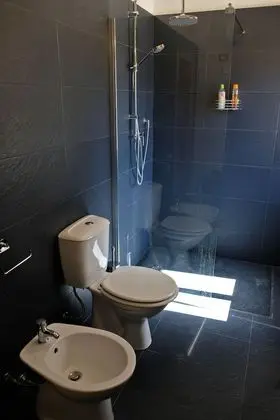 Üç Kişilik Oda, Balkon