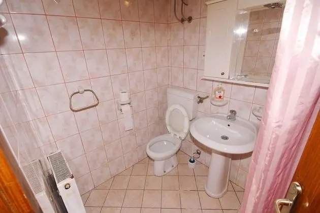 Tek Büyük Yataklı Oda