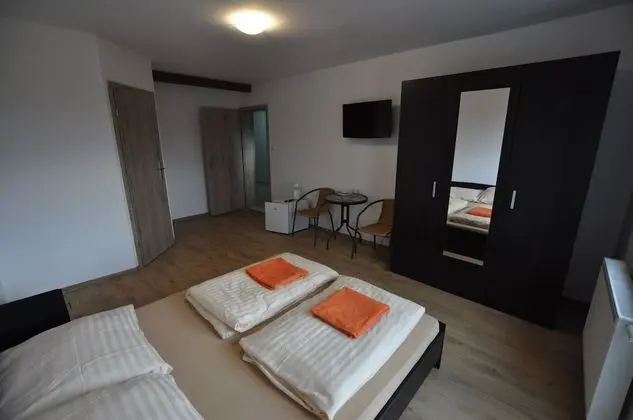 Tek Büyük Yataklı Oda, Balkon