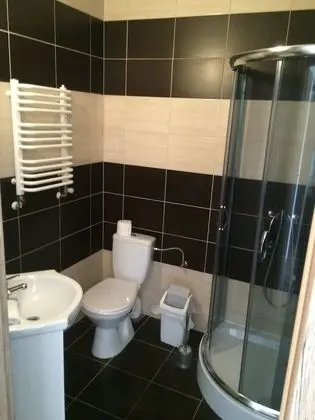 Üç Kişilik Oda