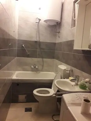 Deluxe Apart Daire, Teras