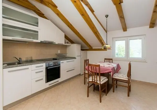 Apart Daire (One-Bedroom Apartment with Terrace an)