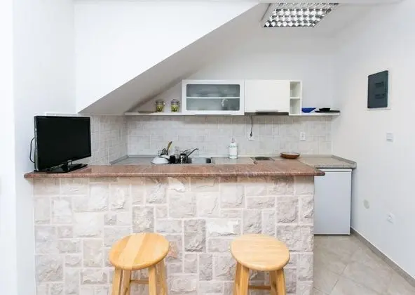 Stüdyo (Studio with Terrace)