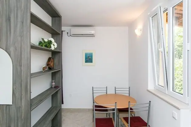 Stüdyo (Studio with Terrace)