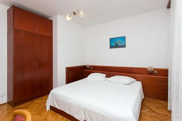 Tek Büyük veya İki Ayrı Yataklı Oda, Balkon