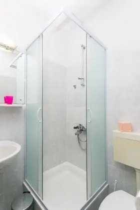 Tek Büyük veya İki Ayrı Yataklı Oda, Balkon