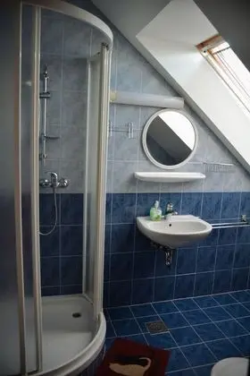 İki Ayrı Yataklı Oda, Özel Banyo