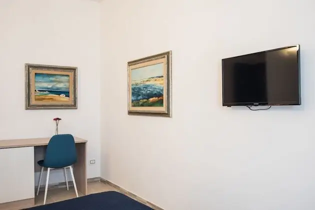 Standard Tek Büyük Yataklı Oda, 1 Çift Kişilik Yatak, Bahçe Manzaralı, Denize Bakan