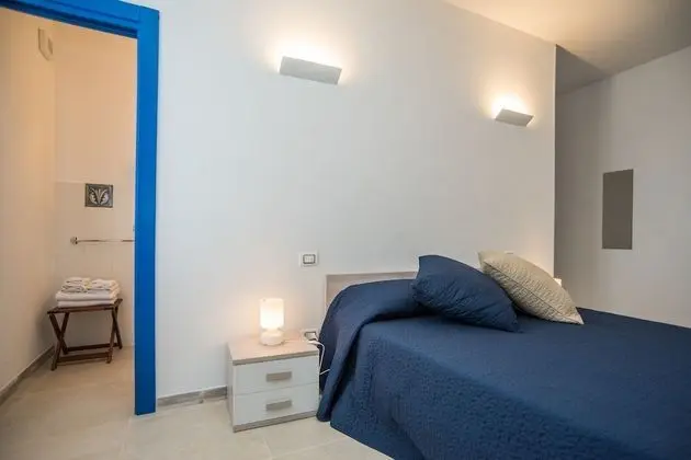 Standard Tek Büyük Yataklı Oda, 1 Çift Kişilik Yatak, Bahçe Manzaralı, Denize Bakan