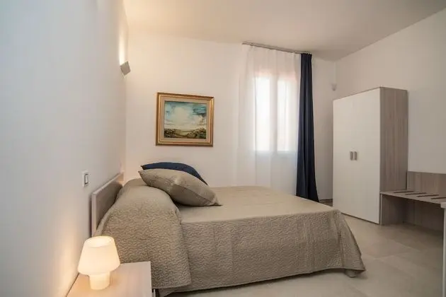 Standard Tek Büyük Yataklı Oda, 1 Çift Kişilik Yatak, Bahçe Manzaralı, Denize Bakan