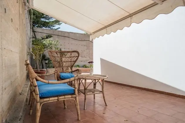 Standard Tek Büyük Yataklı Oda, 1 Çift Kişilik Yatak, Bahçe Manzaralı, Denize Bakan