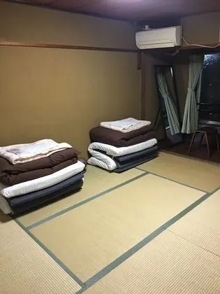 Traditional İki Ayrı Yataklı Oda (Japanese Style)