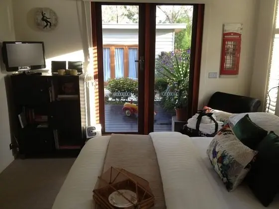 Standard Süit, 2 Yatak Odası, Sigara İçilmez, Küçük Mutfak (Guest Rooms 1 & 2)