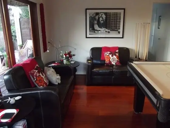 Standard Süit, 2 Yatak Odası, Sigara İçilmez, Küçük Mutfak (Guest Rooms 1 & 2)