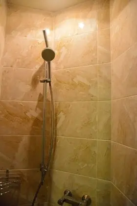 Economy Tek Büyük Yataklı Oda, Ortak Banyo (  A  )