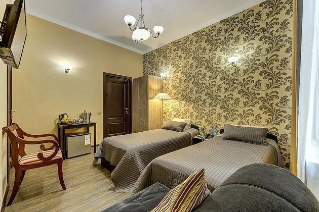 Comfort Tek Büyük veya İki Ayrı Yataklı Oda