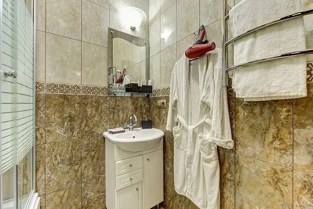 Comfort Tek Büyük veya İki Ayrı Yataklı Oda