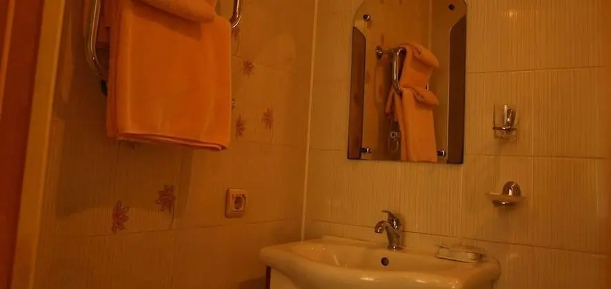 Comfort Tek Büyük veya İki Ayrı Yataklı Oda