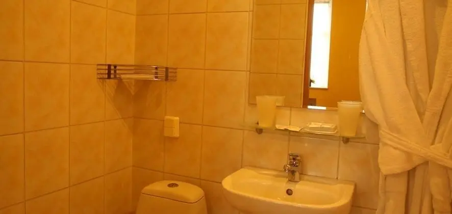 Standard Tek Büyük Yataklı Oda