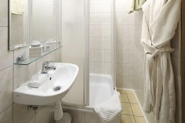 Superior Tek Büyük veya İki Ayrı Yataklı Oda