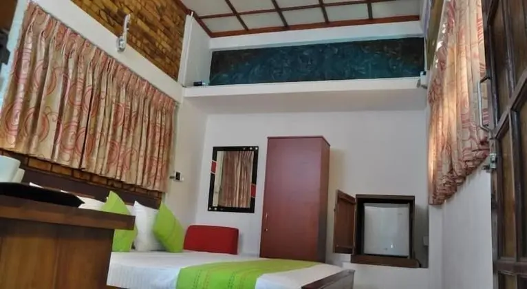 Superior Tek Büyük Yataklı Oda, 1 En Büyük (King) Boy Yatak, Balkon, Bahçe Manzaralı