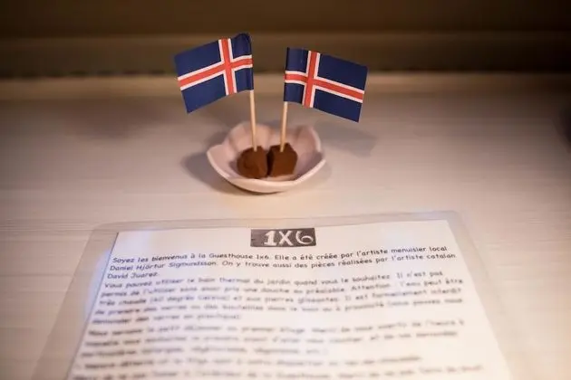 Standard Üç Kişilik Oda, Ortak Banyo, Havuz Manzaralı