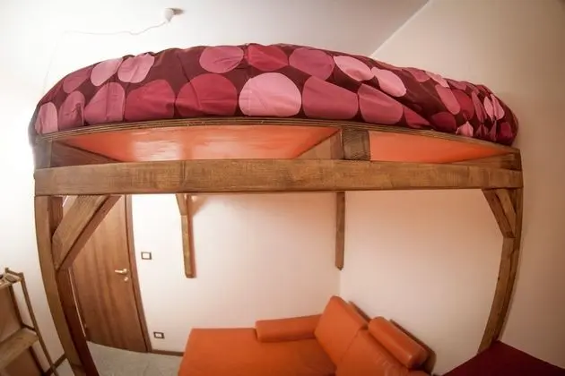Basic Tek Büyük Yataklı Oda, Ortak Banyo