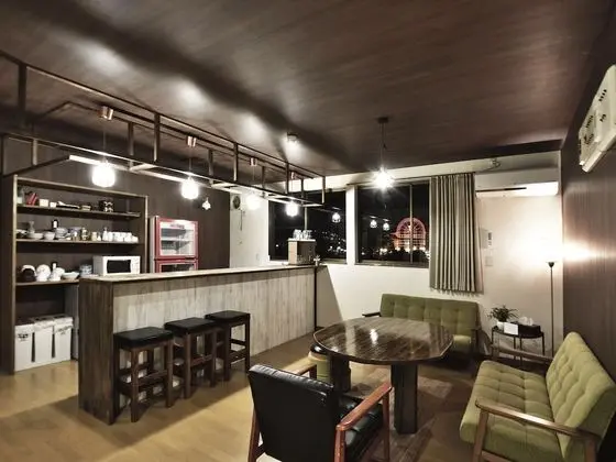 Ortak Ranzalı Oda, Karma Ranzalı Oda