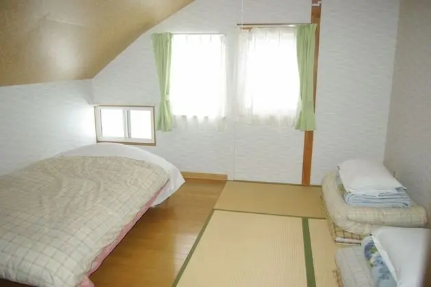 Oda, Sigara İçilmez (Run of House, 1-2 people, Over 7 y/o)