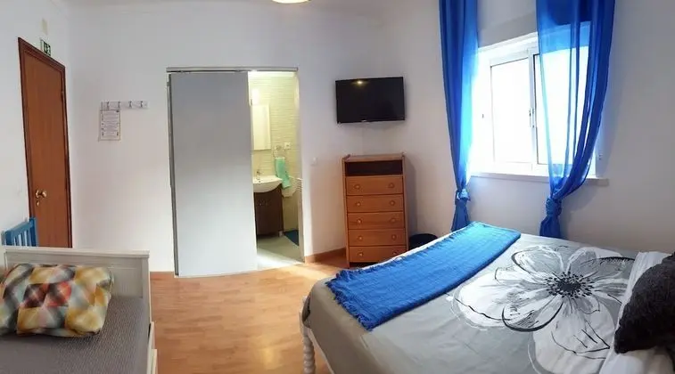 Comfort Tek Büyük veya İki Ayrı Yataklı Oda, Özel Banyo