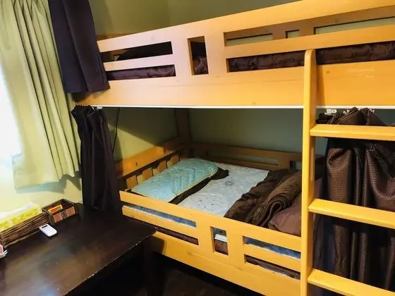 Ortak Ranzalı Oda, Karma Ranzalı Oda