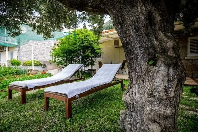 Standard Tek Büyük Yataklı Oda, Bahçe Manzaralı
