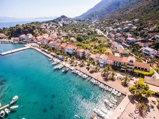 Tek Büyük Yataklı Oda (Double Room with Sea View)