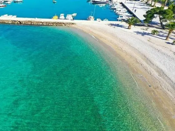 Tek Büyük Yataklı Oda (Double Room with Sea View)