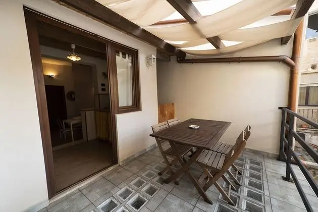 Standard Apart Daire, 1 Yatak Odası, Ek Bina